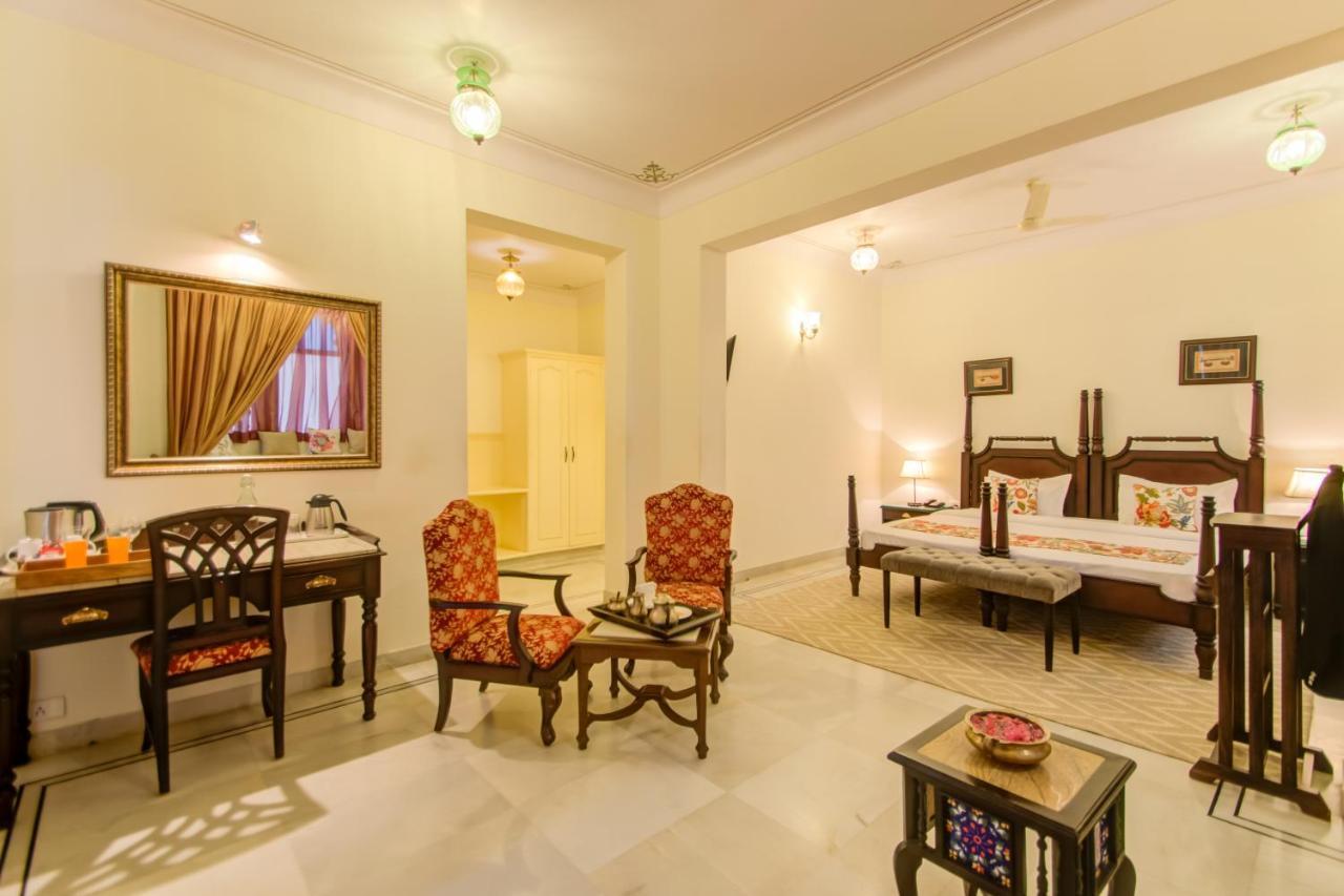 אודייפור Akshay Niwas Boutique Luxury Hotel מראה חיצוני תמונה